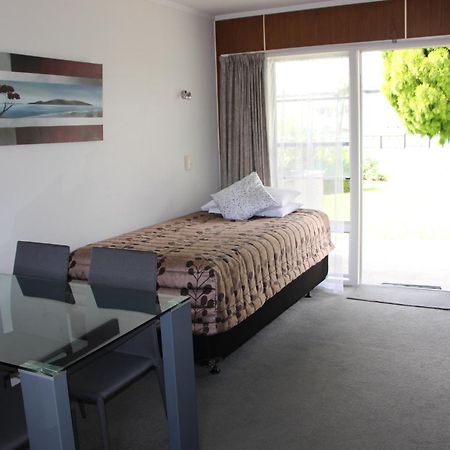 Peninsula Motel Whitianga Buitenkant foto