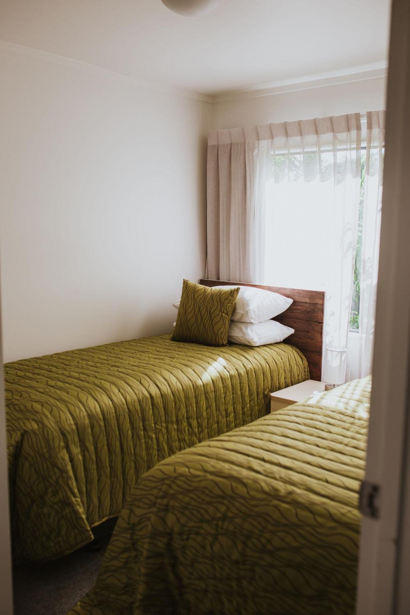 Peninsula Motel Whitianga Buitenkant foto