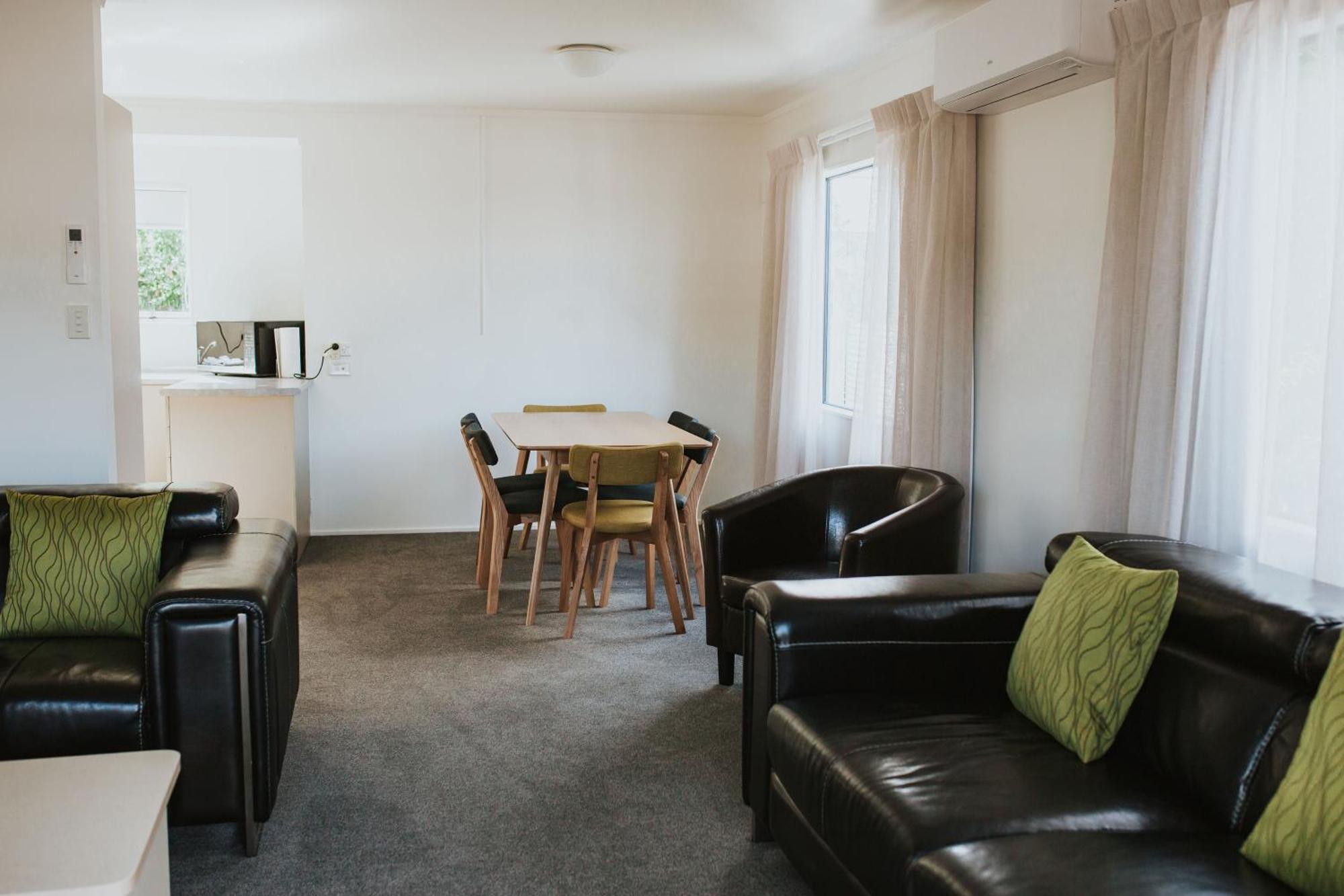 Peninsula Motel Whitianga Buitenkant foto