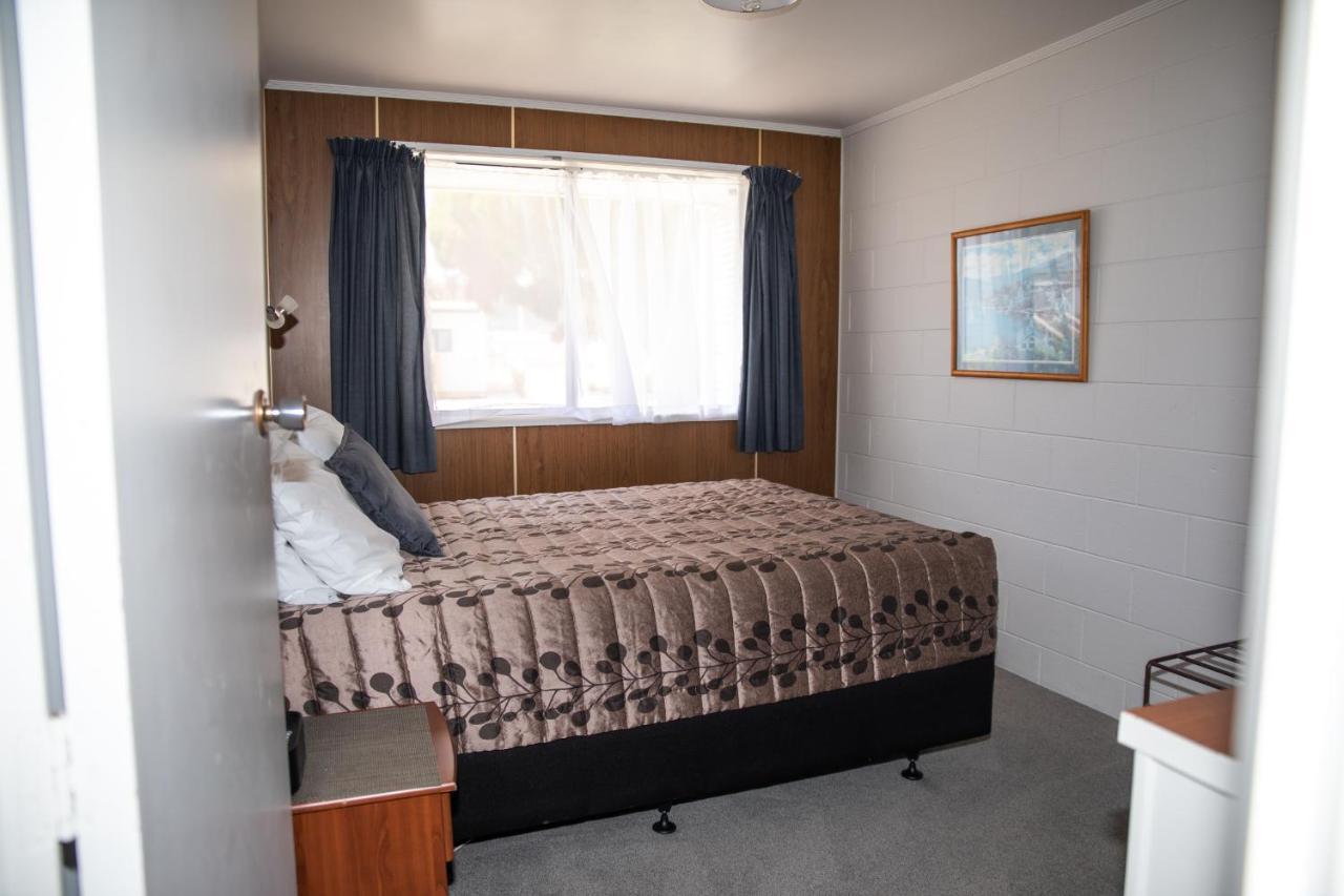 Peninsula Motel Whitianga Buitenkant foto